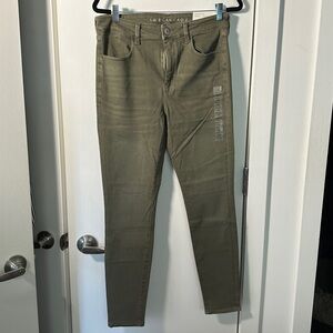 NWT American Eagle Next Level Hi-Rise Jegging (Olive Green) - Size 12